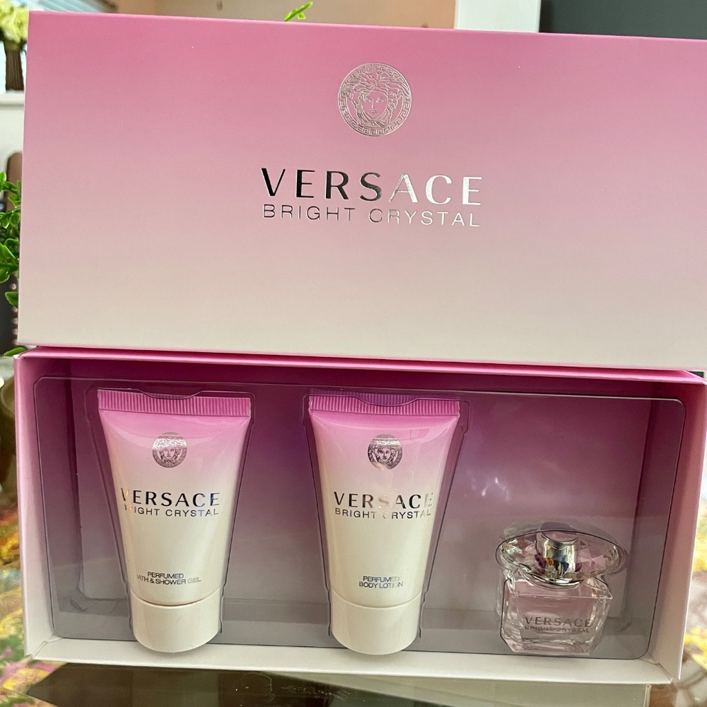 Versace - Picture 6 of 6